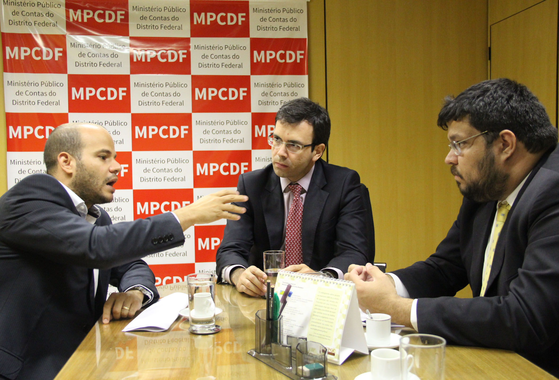Leia mais sobre o artigo Concurso da CLDF: Sindical vai ao MPCDF