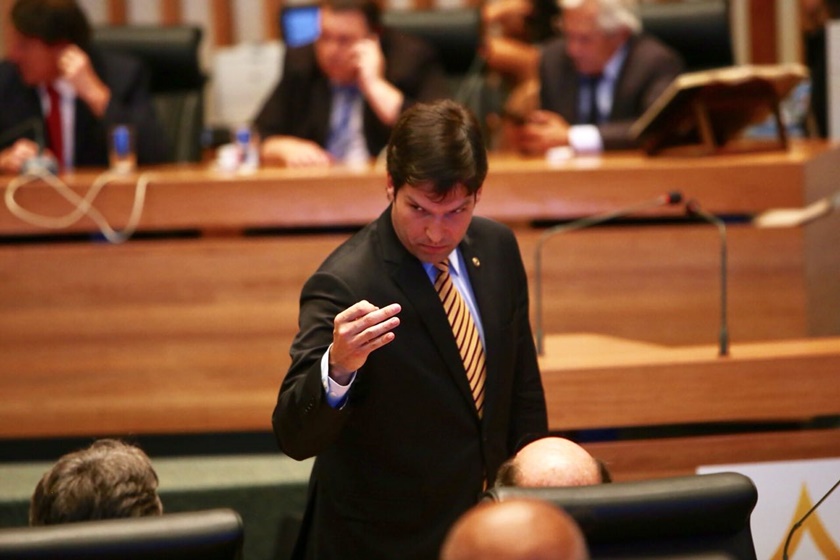 Leia mais sobre o artigo Robério manda Polícia Legislativa lacrar gabinete de sindicalista