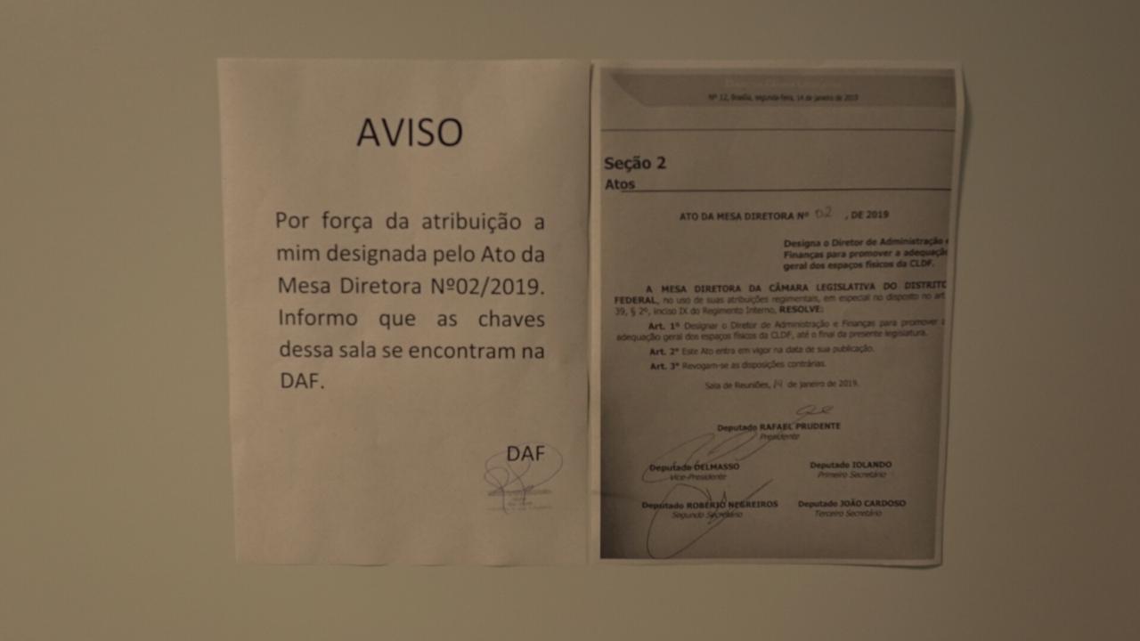 Leia mais sobre o artigo Sala da Liderança do Bloco PT/Psol na CLDF é lacrada por diretor da 2ª Secretaria, ligada a Robério Negreiros