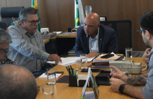 Diretoria do Sindical entrega pauta de reivindicações ao presidente Wellington Luiz